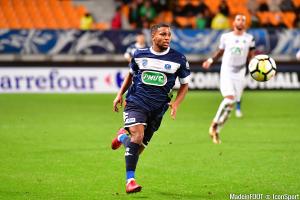 Grandsir discute avec Monaco