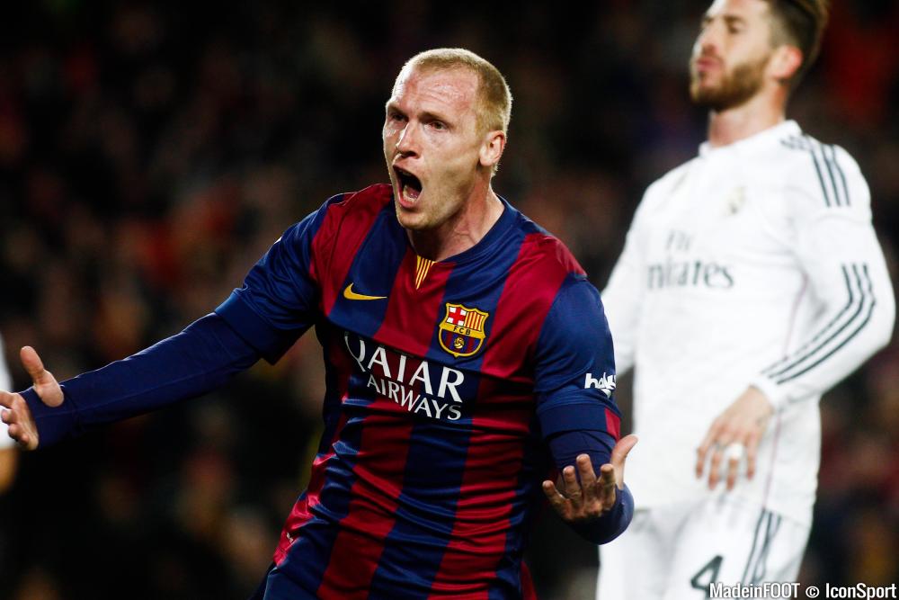 Jérémy Mathieu (FC Barcelone) pourrait retrouver la Ligue 1 la saison prochaine.
