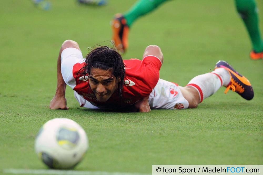 Radamel Falcao n'arrive pas à se relever et retrouver son niveau après sa blessure en janvier 2014