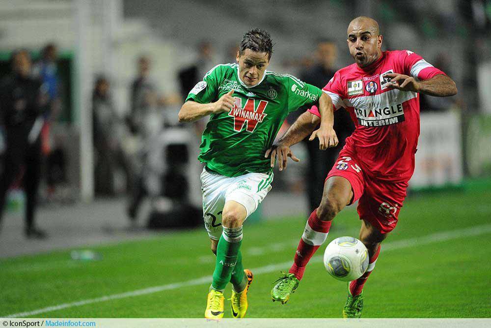 Abdennour, ici à la lutte avec le stéphanois Hamouma