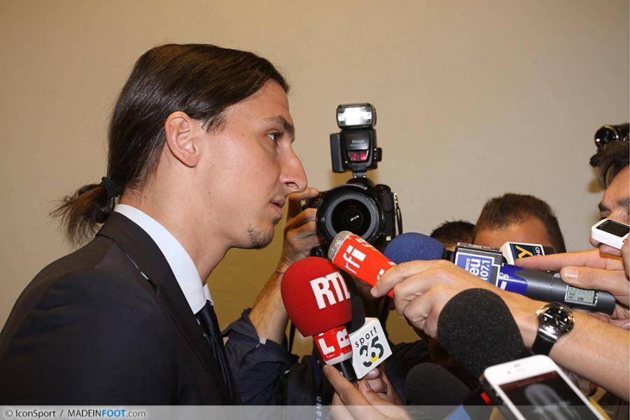 Ibrahimovic remet son titre de meilleur joueur de Ligue 1 en jeu