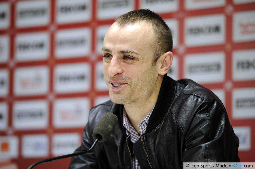 Berbatov s'est engagé avec le club de la Principauté