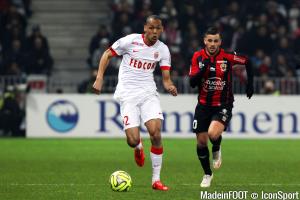 Manchester United ne lâche pas Fabinho