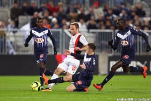 Valère Germain, ici sous les couleurs de l'OGC Nice, discrédite totalement l'information de L'Equipe.
