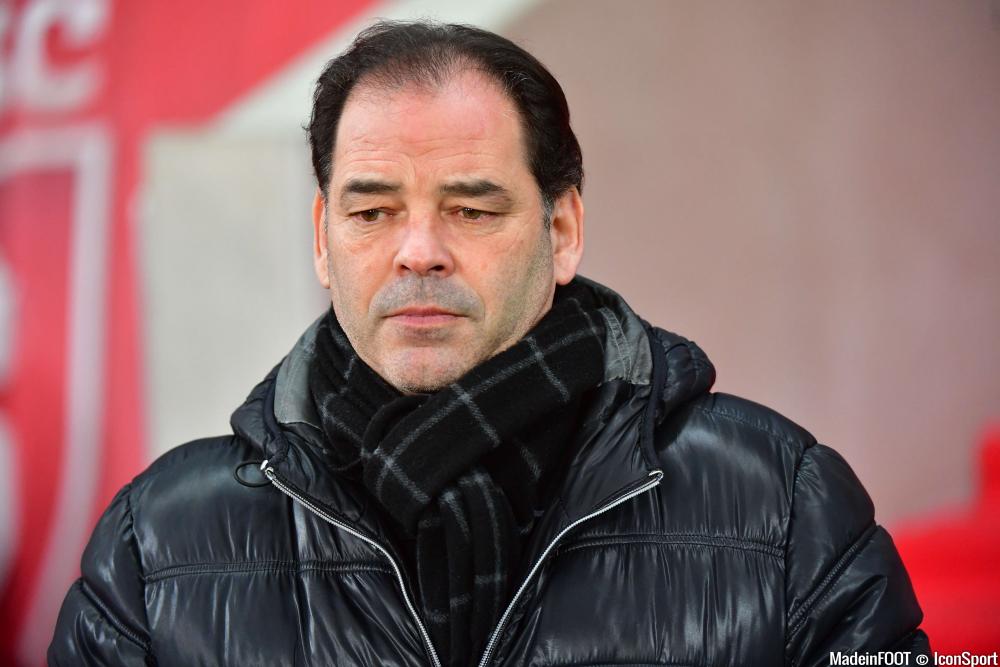 Stéphane Moulin et Angers vont devoir lutter pour conserver Aït Nouri