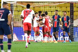 Les joueurs monégasques célébrant un but