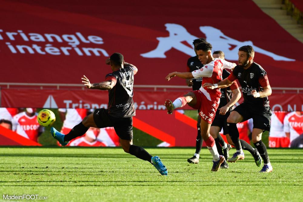 Monaco s'impose (3-0) face à Nîmes