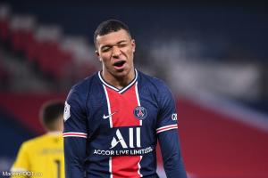 Le geste d'humeur de Mbappé fait parler