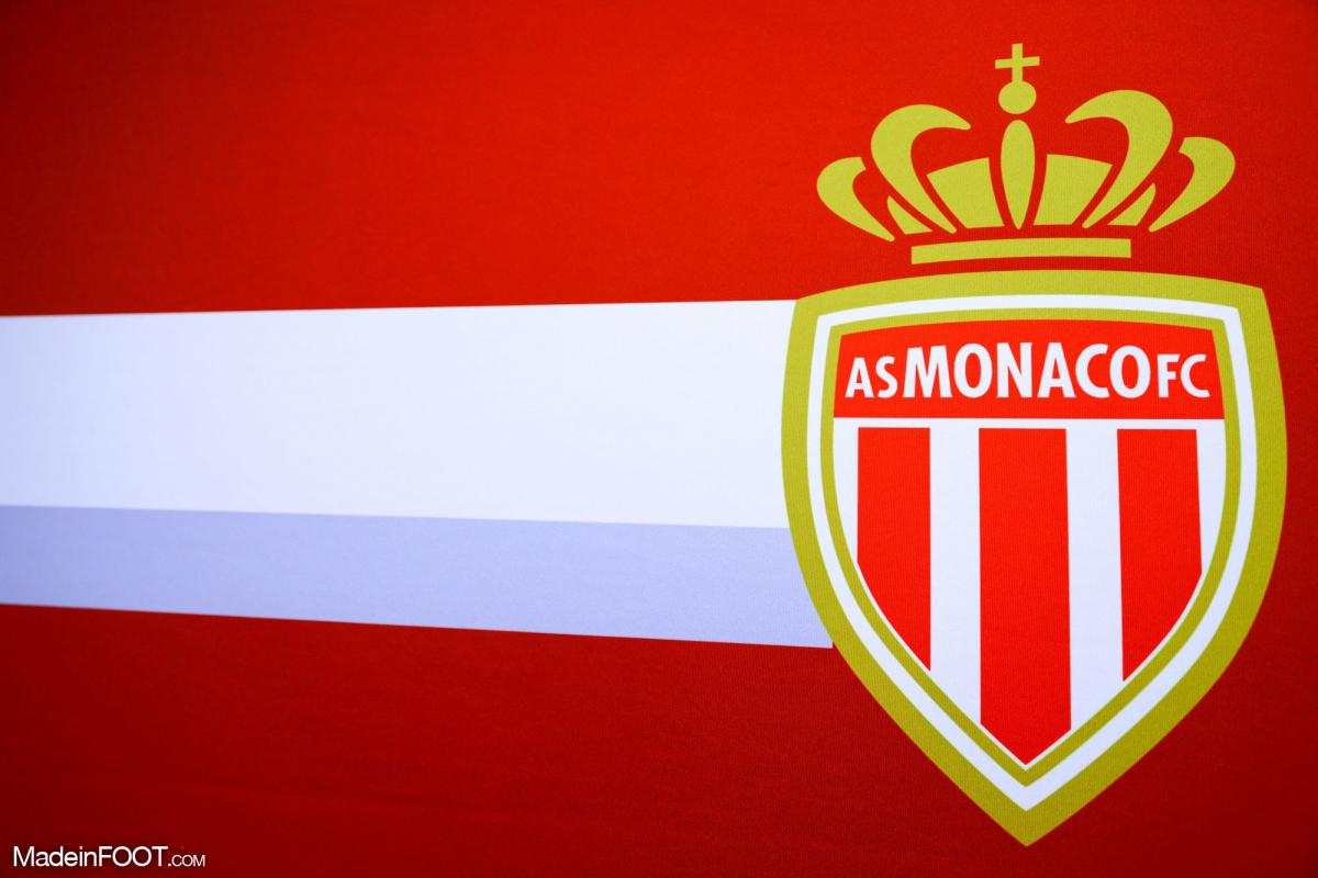 Mercato Un Milieu De Terrain Quitte L AS Monaco officiel 