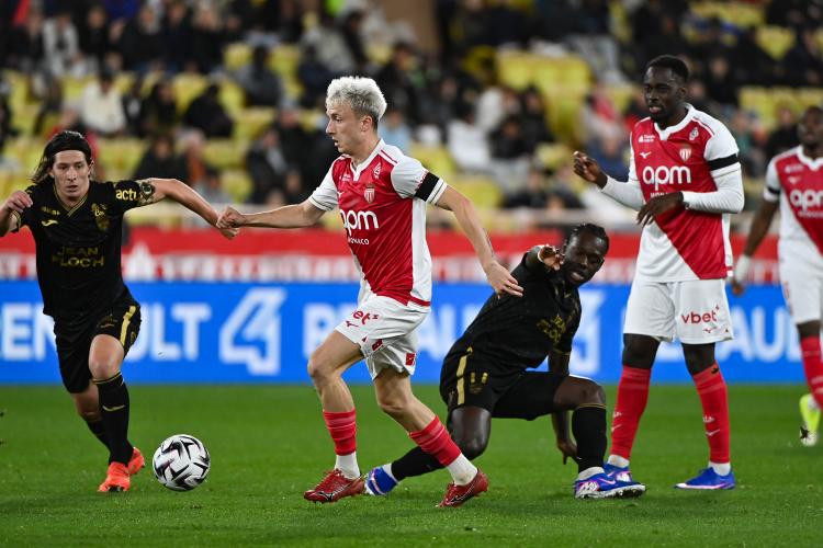 AS Monaco - Un Monégasque critique l'arbitrage français !