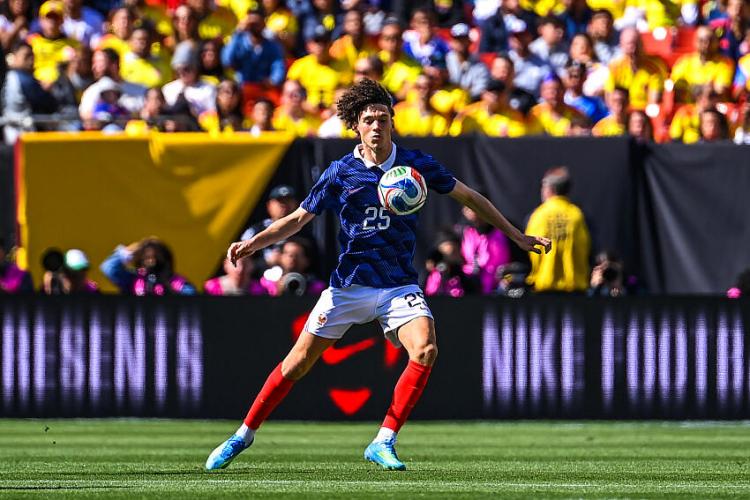 Équipe de France - Le caviar génial de Maghnes Akliouche pour le but de Marcus Thuram contre la Colombie (vidéo)