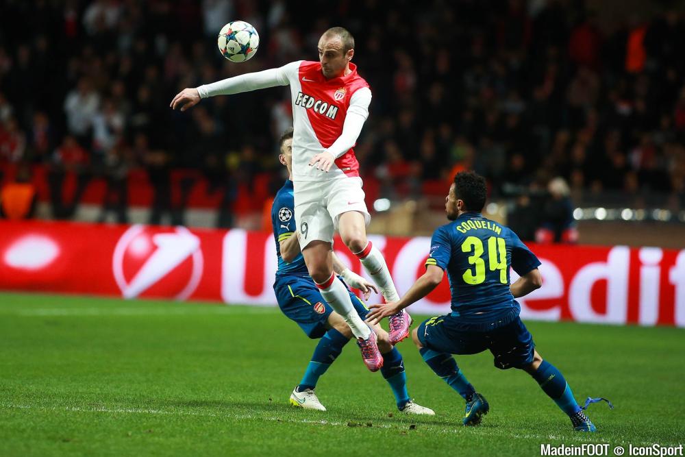Dimitar Berbatov souhaite retrouver la Premier League.
